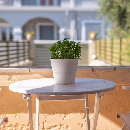 Romanos Apartments Gaios Ngoại thất bức ảnh